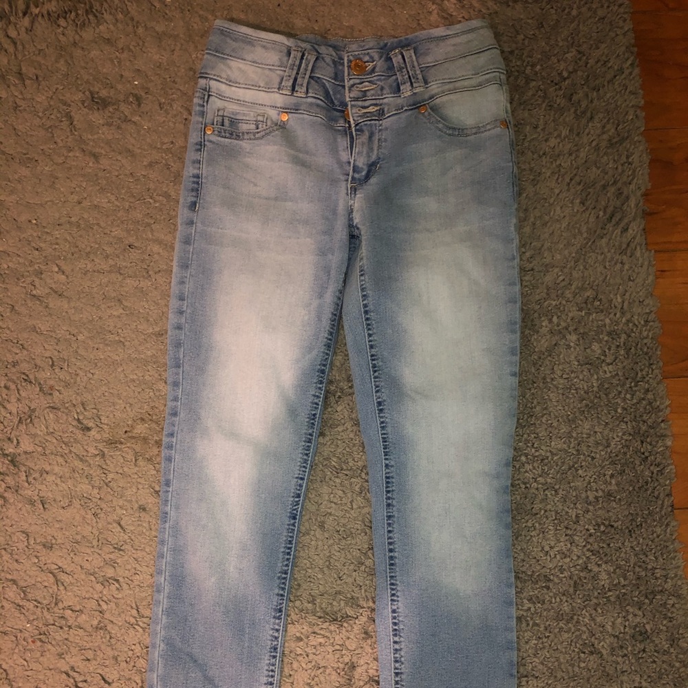 Light wash jeans